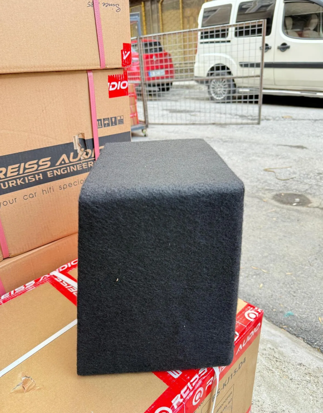 Massive Ms-NEO8 Yer Kaplamaz Mini Kabinli 1000Wat 300W Rms 20 Cm Subwoofer minik dev Bas